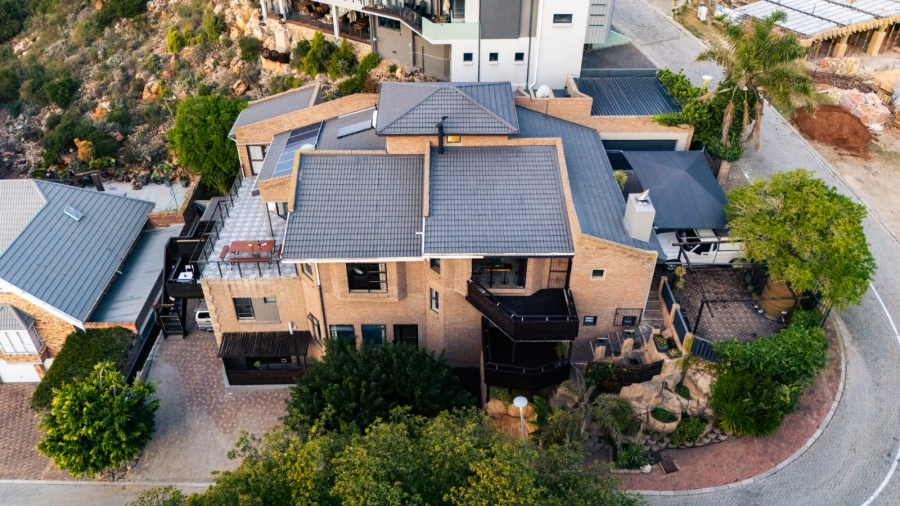 4 Bedroom Property for Sale in Linkside Western Cape
